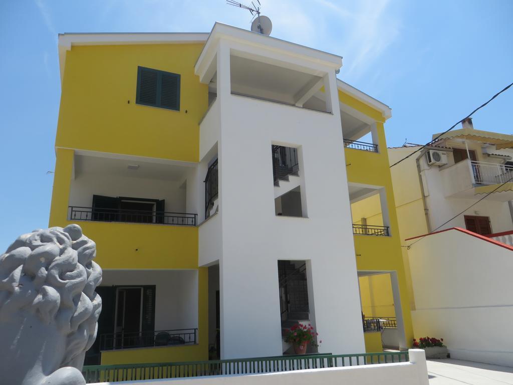 Apartments Luka Pakostane Exterior photo